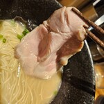 ヌードル ファクトリー ライフ - レアチャーシュー