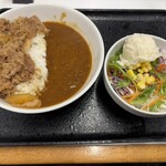 吉野家 - 肉だく牛魯珈カレー 839円、ポテトサラダ 184円
