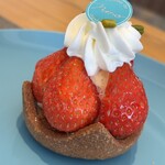 ラトリエ ドゥ ノノ - 苺のタルト