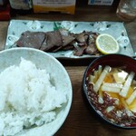 味の蔵どんつく - 牛タン焼をセットにしてもらう