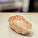 すしやのたい悟 - 甘海老昆布〆