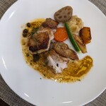 レストラン タケウチ - メイン (国産鶏もも肉 焦がしバターとケッパーソース)