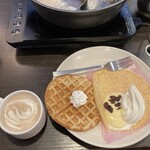 しゃぶ葉 - 自分で作るワッフル モチモチで美味しい♡  クレープは 生地が冷たかったので次回は無い    ホットコーヒーにソフトクリームを入れて  アフォガート♡♡