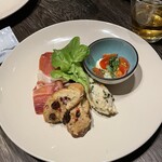 GARB pintino - 前菜盛合わせ、ハモンセラーノが美味しい