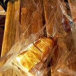 石釜パン工房 KIRARI - チーズフランス