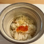 ひろ作 - 鯛の飯蒸しいくらのせでーす。