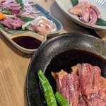 炭焼地鶏 山蔵 - 