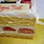 パティシエ・ヒロ ヤマモト - ｶﾞﾄｰﾌﾚｰｽﾞ断面ですｗ