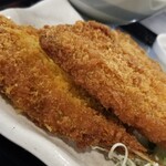 天ぷら角打ち しらすくじら - アジフライは厚みもあります！