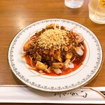 小さな厨房 焼き小籠包 生煎包 慕蘭 - よだれ鶏