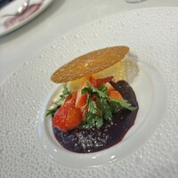 Restaurant Rue richesse - 苺のオリーブオイルマリネ　
                    バニラのアイスクリームとキャラメルのチュイル