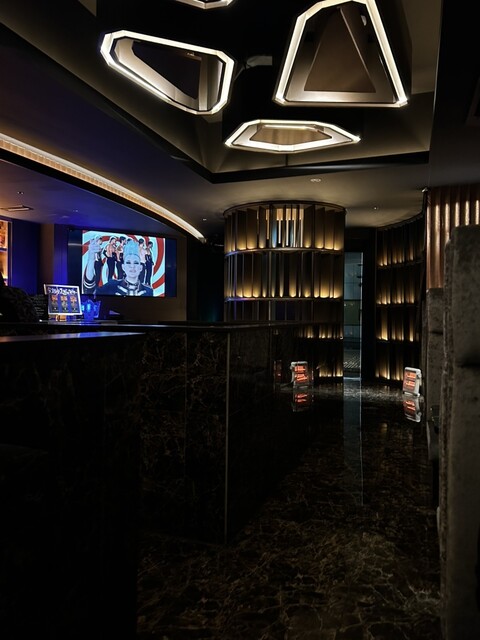 MONSOON BAR