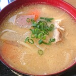 とんから食堂 - しょうが焼き定食のとん汁