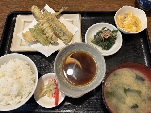 Oshokuji Dokoro Sakurai