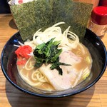 横横家 - らーめん※味薄め、脂少なめ、麺硬め