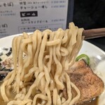 煮干しラーメン キングニボラ - 麺リフト