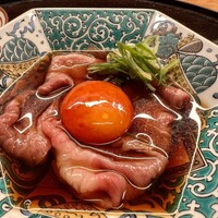 肉和食 月火水木金土日 - 黒毛和牛の卵黄しゃぶすき