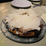 400℃ PIZZA - 削ったマッシュルームいっぱいのピッツァ。