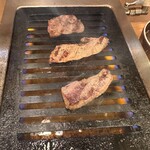 立喰い焼肉 治郎丸 - 