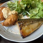産直の魚貝と日本酒・焼酎 和バル 三茶まれ - 