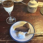 cafe 螢明舎 八幡店 - 