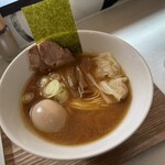 麺と飯 一真 - 味玉メンマワンタン
