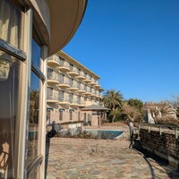 La Classe de Cienega - 中庭から見たホテルの建物