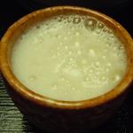 玄米ハウス ひろ作 - 食前に飲むんです(・∀・)豆乳とバナナと・・お酢だったかにゃ・・・これも美味しい♪２０１４年６月初旬