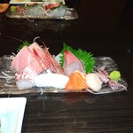 やっちろ - マグロの大トロ♪⁠ヽ⁠(⁠･⁠ˇ⁠∀⁠ˇ⁠･⁠ゞ⁠)