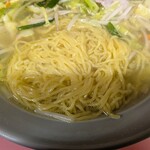 酔仙楼 東白鳥店 - タンメンの麺