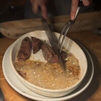カルネジーオ イースト - 