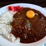 GOHAN-YA あたしんち - 生玉子ビーフカレー (お値段お任せ)。