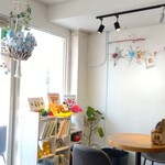 小さな絵本カフェ acero - 