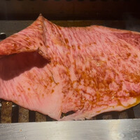 焼肉&手打ち冷麺 二郎 KANAYAMA - 炙って食べるよ