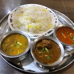 ハラール ドーサ ビリヤニ - 