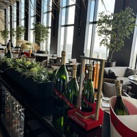 DINING & BAR TABLE 9 TOKYO - 