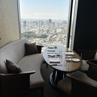 DINING & BAR TABLE 9 TOKYO - 