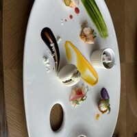 DINING & BAR TABLE 9 TOKYO - 