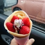 チェリー - イチゴブルーベリー♪
                                イチゴ、ちょっと酸っぱかったかな…(￣▽￣