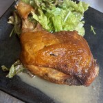 Osteria Senti - 期間限定肉類料理（骨付き雞腿肉的油封）