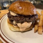 HYOE'S BURGERS + FRIES - 