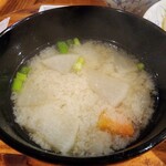 とん香 - 味噌汁