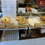 28324112 - ベーグルの棚