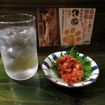 おとん - 泡盛の水割りとチャンジャ