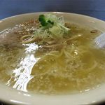 肉マースソバマサミ - ふつう並のスープのアップ