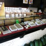 店内ショーケース１