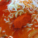 幸楽苑 - 唐辛子投入