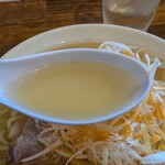 香福 - 豚骨ベースのスープ