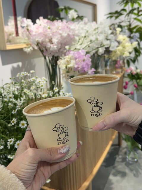 フラワーショップ併設のカフェがNEWOPEN』by ruu0811 : roku