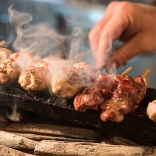 炭火で仕上げる串焼き～仙台牛タン炙りなど